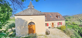 
                                                                                        Vente
                                                                                         15 km from Sarlat a 147m² house with 3 bedroom