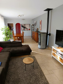 
                                                                                        Vente
                                                                                         4 pièces + 2 chambres et piscine