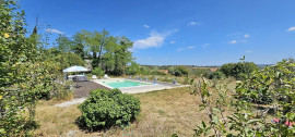 
                                                                                        Vente
                                                                                         A Rocamadour belle longère avec piscine avec une superbe vue.