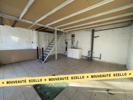 
                                                                                        Vente
                                                                                         Antibes - Local Commercial 55m2 - vitrine, mezzanine, terrasse