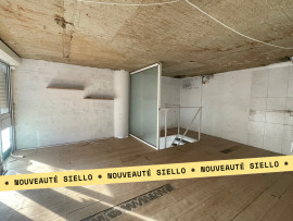 
                                                                                        Vente
                                                                                         Antibes - Local Commercial 55m2 - vitrine, mezzanine, terrasse