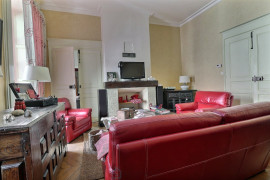 
                                                                                        Vente
                                                                                         Appartement 143m² Thiers 63300