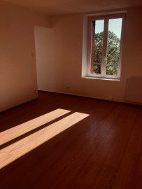 
                                                                                        Location
                                                                                         Appartement 2 pièces 45m²