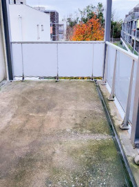 
                                                                                        Vente
                                                                                         Appartement 2 pièces dans résidence sécurisée