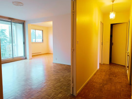 
                                                                                        Vente
                                                                                         Appartement 2 pièces + place parking privé + cave