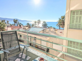 
                                                                                        Vente
                                                                                         Appartement 3 pieces a vendre Nice Promenade des anglais au calme avec VUE MER