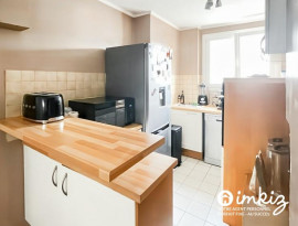 
                                                                                        Vente
                                                                                         Appartement 3 pièces rdc sur élevé lumineux