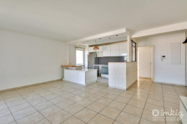 
                                                                                        Vente
                                                                                         Appartement 4 pièces