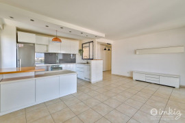 
                                                                                        Vente
                                                                                         Appartement 4 pièces