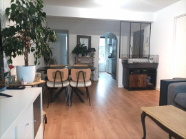 
                                                                                        Vente
                                                                                         Appartement 4 pièces