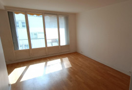 
                                                                                        Vente
                                                                                         Appartement 4 pièces