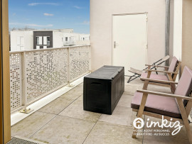 
                                                                                        Vente
                                                                                         Appartement 4 pièces avec très grande terrasse