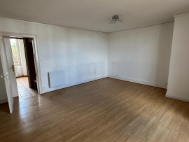 
                                                                                        Location
                                                                                         Appartement 71m2 NEVERS