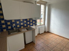 
                                                                                        Location
                                                                                         Appartement 71m2 NEVERS