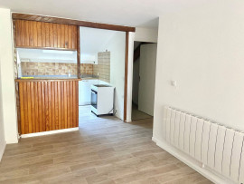 
                                                                                        Location
                                                                                         Appartement - 72m²