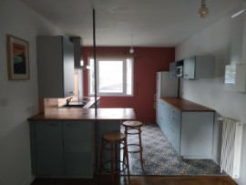 
                                                                                        Vente
                                                                                         Appartement 72m2 - bourg l'évêque