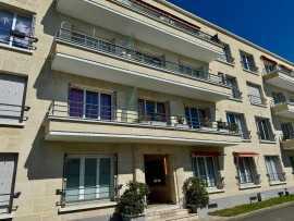 
                                                                                        Vente
                                                                                         Appartement avec parking et balcon