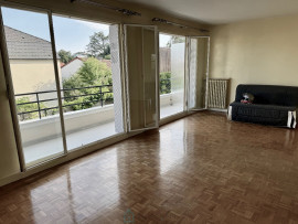 
                                                                                        Vente
                                                                                         Appartement avec parking et balcon