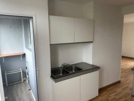 
                                                                                        Location
                                                                                         Appartement de type F3 de 59 m²