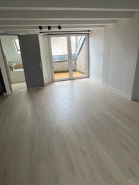 
                                                                                        Location
                                                                                         Appartement en duplex 2 pièces