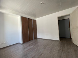 
                                                                                        Location
                                                                                         Appartement F2 lumineux de 43mètres carrés