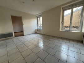 
                                                                                        Location
                                                                                         Appartement F2 lumineux de 46m² avec terrasse