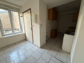 
                                                                                        Location
                                                                                         Appartement F2 lumineux de 46m² avec terrasse