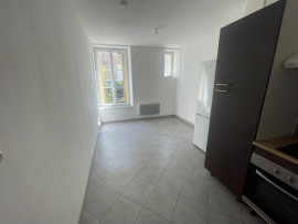 
                                                                                        Location
                                                                                         Appartement F2 de 33m² équipé