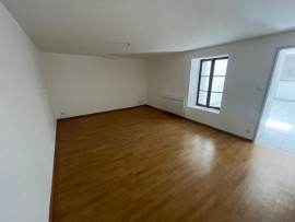 
                                                                                        Location
                                                                                         Appartement F3 lumineux de 67m²