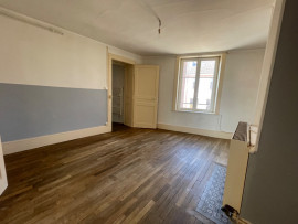 
                                                                                        Location
                                                                                         Appartement F3 lumineux de 70m²