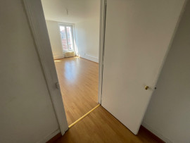 
                                                                                        Location
                                                                                         Appartement F4 de 110m² centre-ville