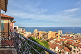 
                                                                                        Vente
                                                                                         Appartement lumineux avec vue panoramique sur la mer et Monaco