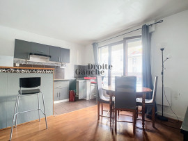 
                                                                                        Location
                                                                                         Appartement T2 en plein centre ville de Sèvres