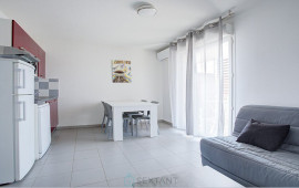 
                                                                                        Vente
                                                                                         APPARTEMENT T2 PLUS CABINE. 6 COUCHAGES. TERRASSE. PARKING.