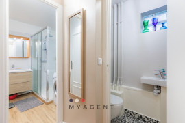 
                                                                                        Vente
                                                                                         Appartement traversant - Cœur de Passy