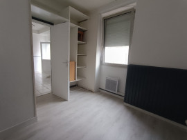 
                                                                                        Vente
                                                                                         Appartement type 2 de 39 m² à Vierzon centre ville