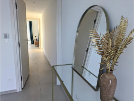 
                                                                                        Vente
                                                                                         Appartements 4 pièces en Dernier étage Vue Mer Nice ouest Fabron a vendre