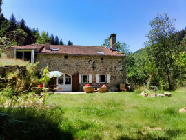 
                                                                                        Vente
                                                                                         ARDECHE PROPRIETE 6 HA SOURCES RIVIERE