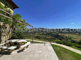 
                                                                                        Vente
                                                                                         ARDECHE PROPRIETE GITES RIVIERE 12 HA