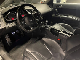 
                                                                                        Voiture
                                                                                         Audi R8 V8 420ch Boite mécanique