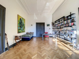 
                                                                                        Vente
                                                                                         Bas Cimiez Carabacel - Appartement atypique dans Palais bourgeois