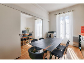 
                                                                                        Vente
                                                                                         Beau 3 pièces de 88 m2 avec extérieur au cœur de la ville de Nice