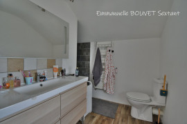 
                                                                                        Vente
                                                                                         Bergerac, grande maison de ville année 30 joliement rénovée, 5 chambres, proche centre-ville 