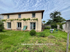 
                                                                                        Vente
                                                                                         BERGERAC, maison ECOLOGIQUE, avec jardin clos, 4 chambres, abri de jardin, proche des écoles et commodités