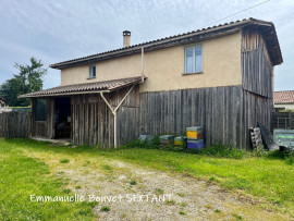 
                                                                                        Vente
                                                                                         BERGERAC, maison ECOLOGIQUE, avec jardin clos, 4 chambres, abri de jardin, proche des écoles et commodités