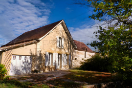 
                                                                                        Vente
                                                                                         BERGERAC MANOIR XVIIIème 80 HA LAC