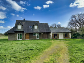 
                                                                                        Vente
                                                                                         BRETAGNE SUD MAISON OSSATURE BOIS 5 HA