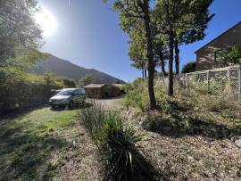 
                                                                                        Vente
                                                                                         Castellane , Parc , Verdon , maison individuelle 90 M2 sur un terrain de 1128 M2 