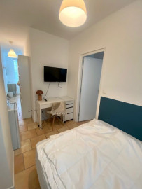 
                                                                                        Location
                                                                                         Chambre avec sdb privée - Lille Sébastopol