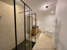 
                                                                                        Colocation
                                                                                         Chambre colocation avec salle d'eau privée